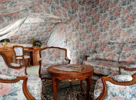 Отель Chateau Des Bondons Ei