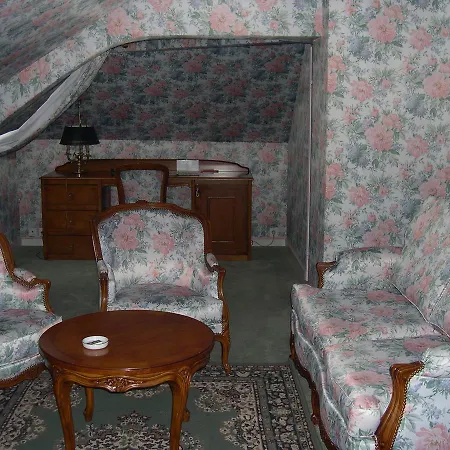 Отель Chateau Des Bondons Ei 3*